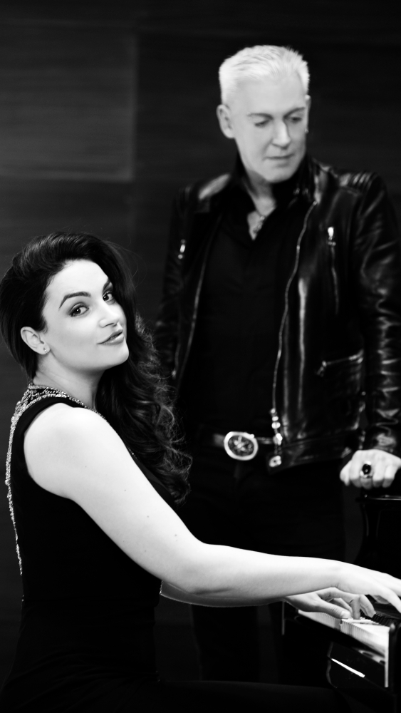Olga Scheps & H.P. Baxxter. Foto: Michaela Kuhn.