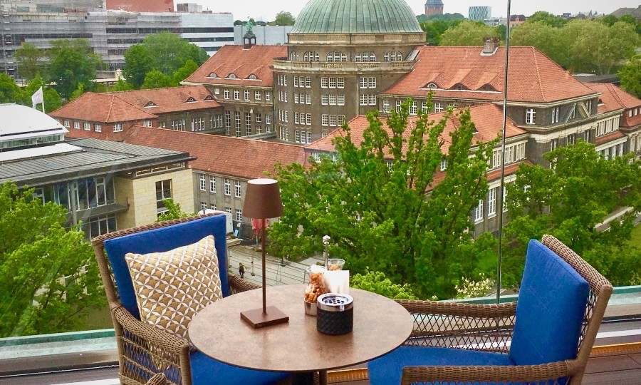 Top_Seven_Rooftop_Bar_Grand_Elysee_Hamburg