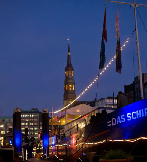 Das-Schiff-Theaterschiff-Hamburg-c-Kerstin-Sander