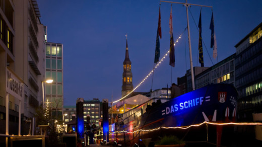 Das-Schiff-Theaterschiff-Hamburg-c-Kerstin-Sander