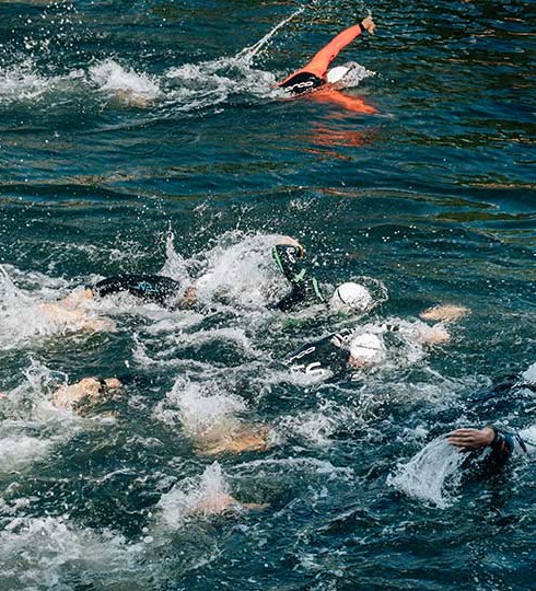 schwimmen-triathlon-hamburg-c-jon-del-rivero-c-unsplash