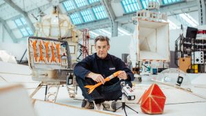 Tom Sachs fasziniert mit seiner Installation „Tom Sachs: Space Program – Rare Earths “ in den Deichtorhallen (Foto: Julia Steinigeweg)
