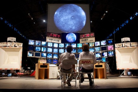 Tom Sachs: Mission Control Center (MCC), 2007-2016; Space Program: Mars - Park Avenue Armory, New York, 2012 (Foto: Genevieve Hanson © Tom Sachs)
