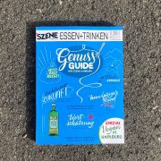 Der Genuss-Guide von SZENE HAMBURG ist wieder da, jetzt am Kiosk und im gut sortierten Buchhandel (Foto: Felix Willeke)