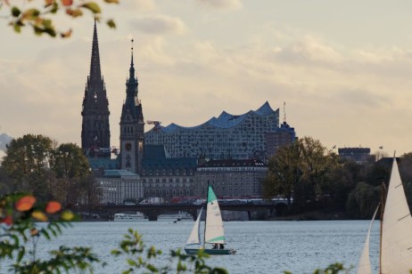 Hamburg zieht viele neue Bewohner an (Foto: unsplash/Niklas Ohlrogge)