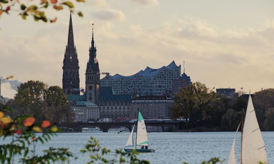 Hamburg zieht viele neue Bewohner an (Foto: unsplash/Niklas Ohlrogge)
