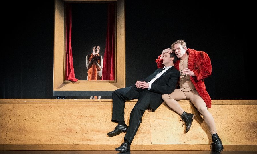 Flavio Kiener in der Rolle des Felix Krull am Altonaer Theater (Foto: G2 Baraniak)