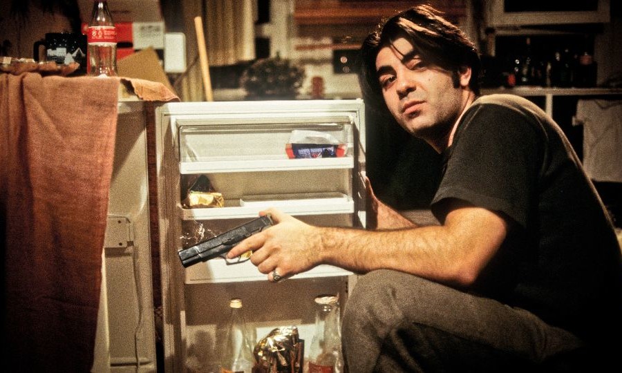 Regisseur Fatih Akin beim Dreh seines Debütfilms „Kurz und schmerzlos“ (1998)(Foto: Wüste Film/Gordon Timpen)