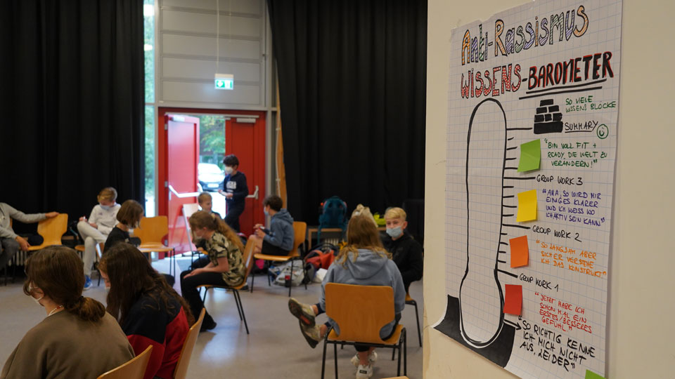 „100 Tage gegen Rassismus“, ein Projekt des Emilie-Wüstenfeld Gymnasiums (Foto: Tina Weggler)
