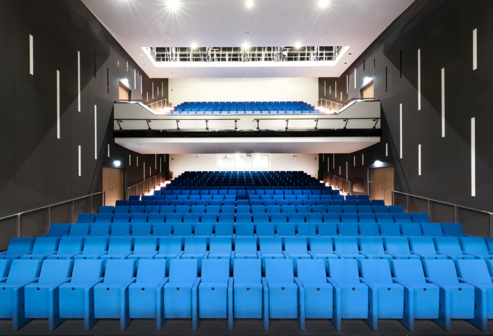 Der Saal des neuen Lichtwark Theater mit 458 Plätzen (©Nicole Keller)