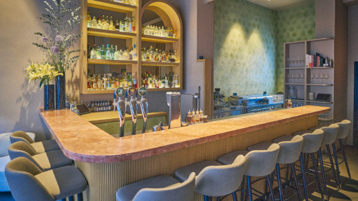 In sechs wechselnden Signature Drinks können sich die Gäste der stilvollen Bar Liquid Garden einmal um den Globus trinken (©Marc Sill)