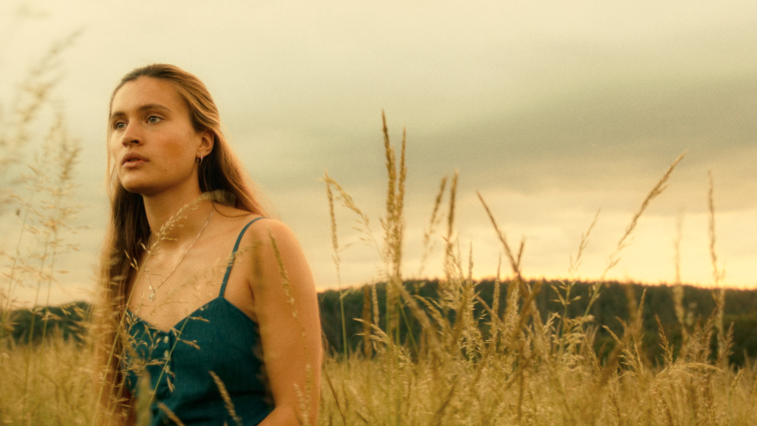 Die fast 19-jährige Maria (Marlene Burow) gerät in eine Amour fou mit einem deutlich älteren Mann (©Pandora Film/Row Pictures)
