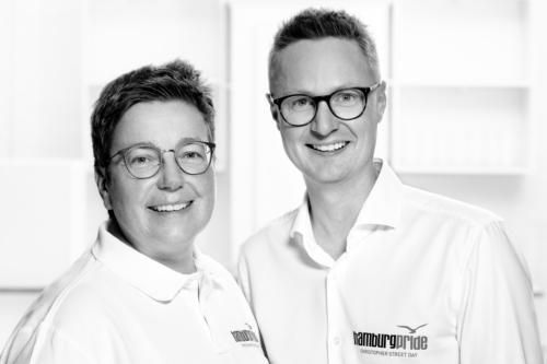 Sind optimistisch: Die Hamburg Pride e. V. Co-Vorsitzenden Nicole Schaening und Christoph Kahrmann (©Paul Schimweg)
