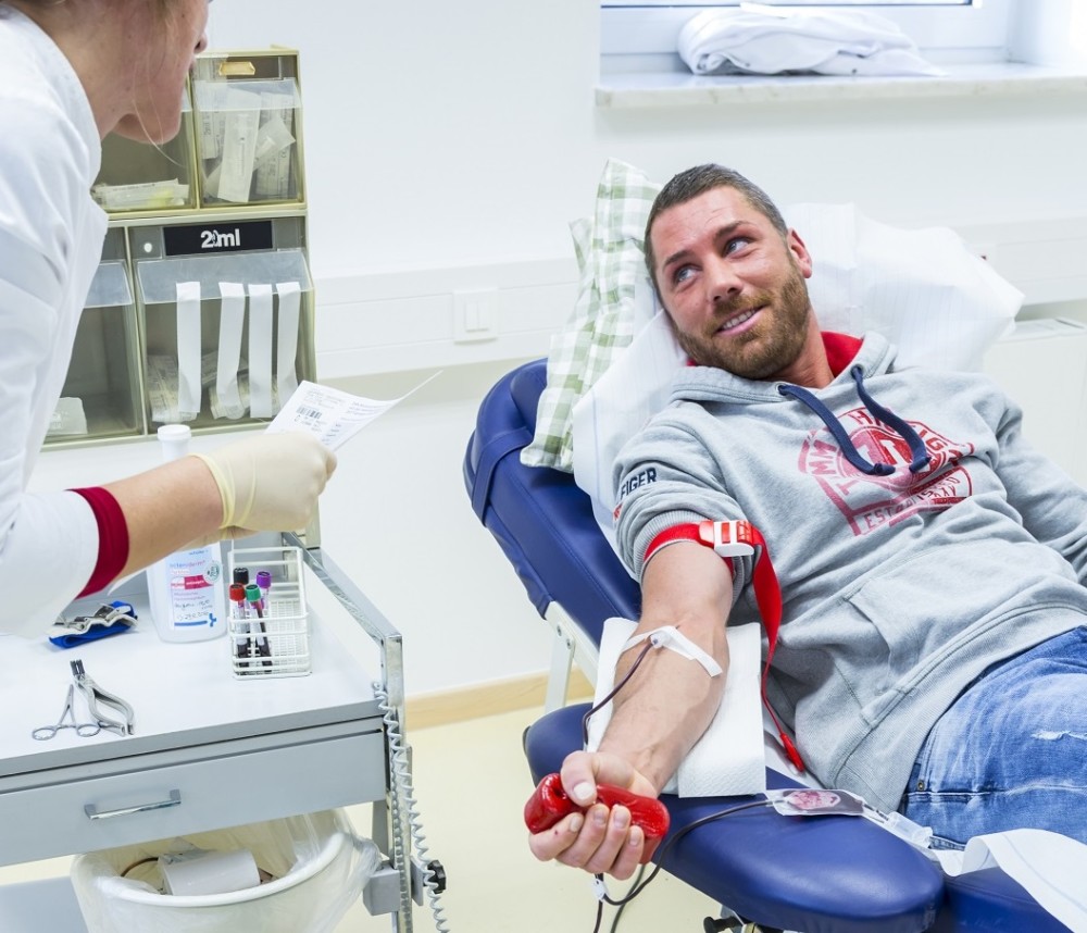 Der Blutspendedienst Hamburg macht seit 2022 gemeinsame Sache mit dem DRK. Das Engagement rettet Leben. (©DRK-Blutspendedienst Nord-Ost)