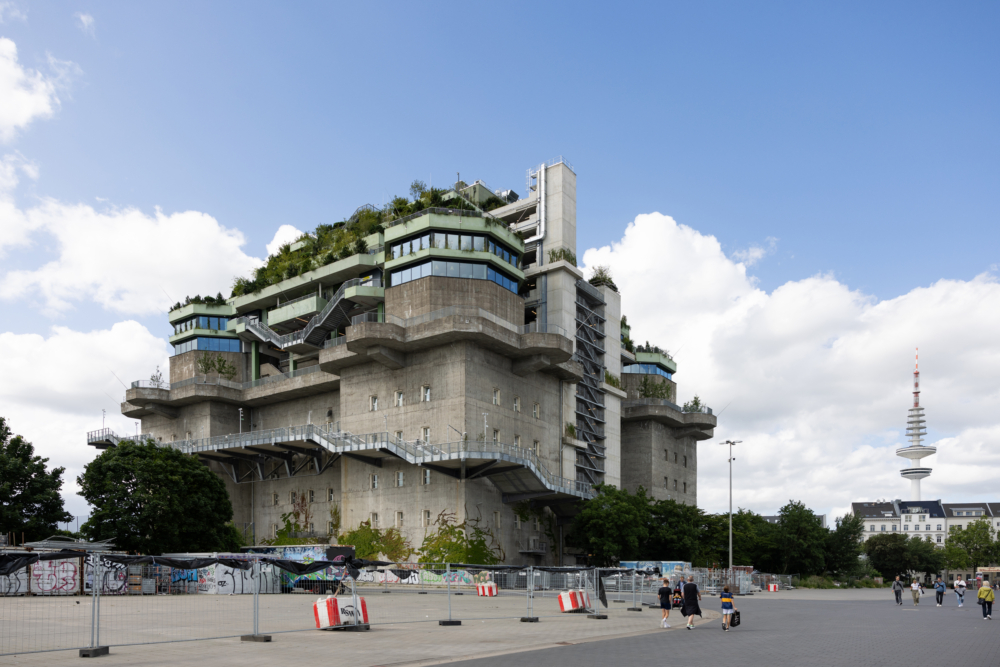 D<er Bunker in der Felldstraße (Außenansicht)