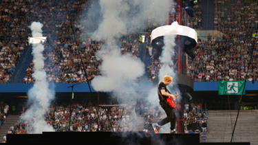  Mit Gitarre und Loopstation begeisterte Ed Sheeran jeweils 60.000 Fans an drei Abenden