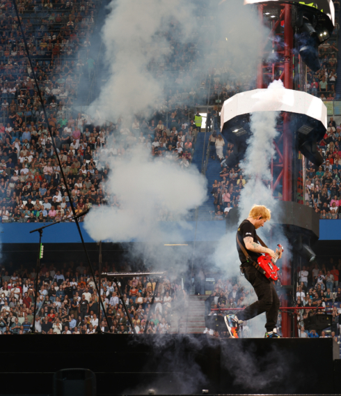  Mit Gitarre und Loopstation begeisterte Ed Sheeran jeweils 60.000 Fans an drei Abenden