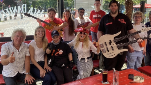 DIe Partyrollers bei der Planung von Hamburgs inklusiver Partyreihe im Zwick