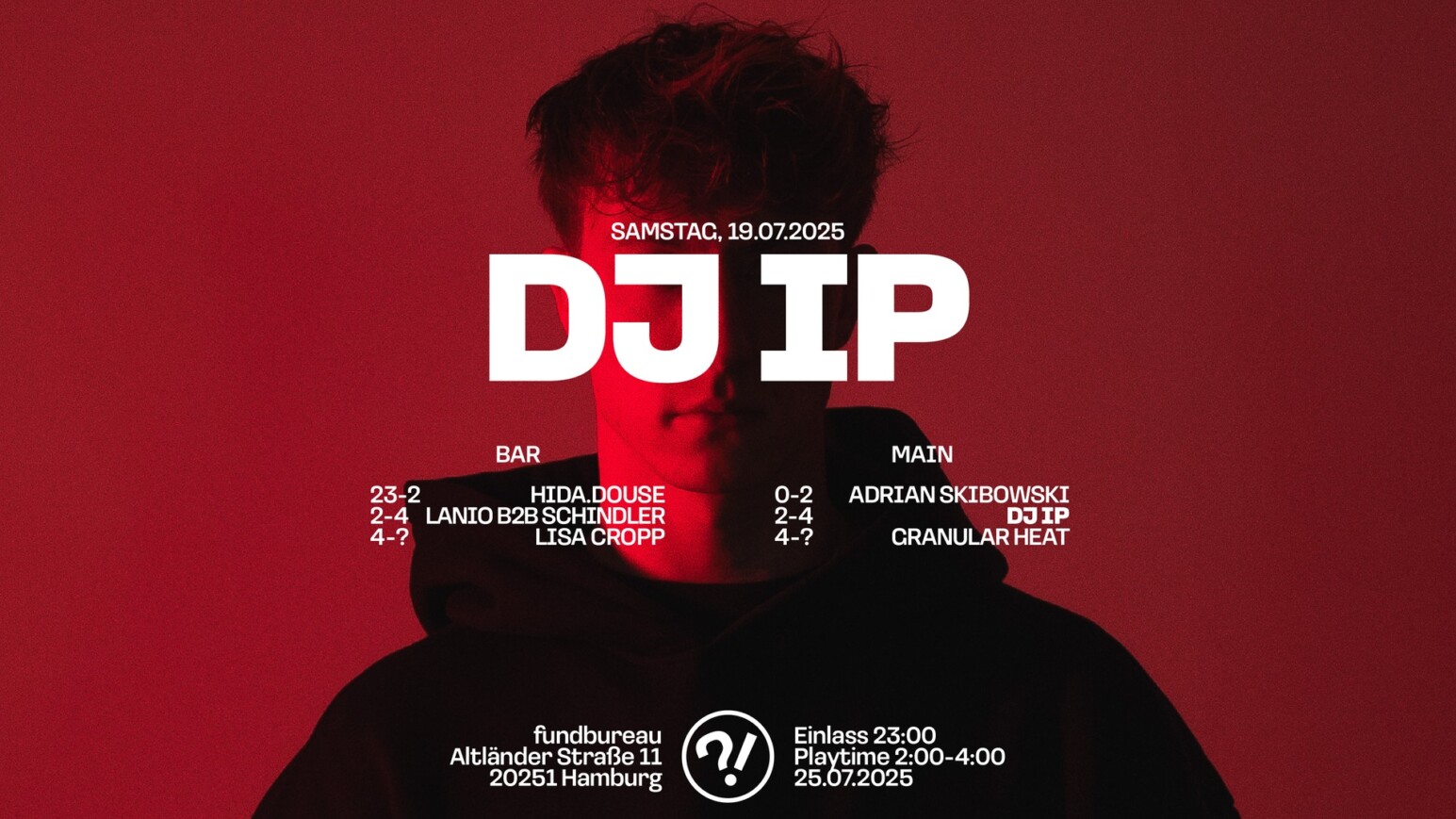 Person vor rotem Hintergrund mit weißer Schrift davor "DJ IP"