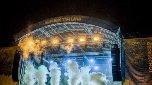 Die Bühne auf dem Spektrum (©Kopf und Steine)