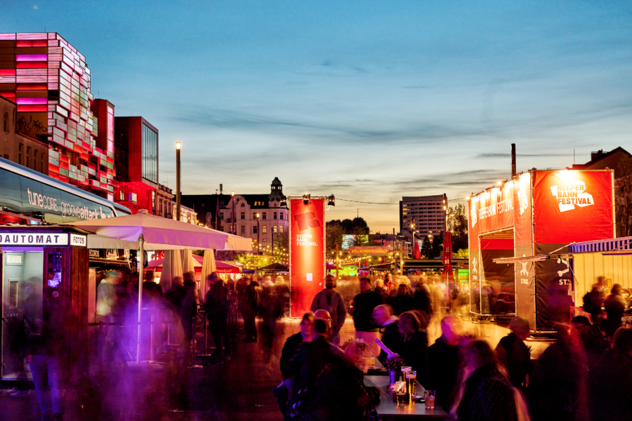 Ein Schaulatz des Reeperbahn-Festivals: der Spielbudenplatz auf St. Pauli