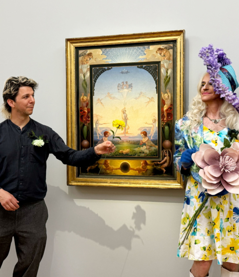 Ein charmantes Rendezvous von Kunstwissenschaft und Drag-Kunst: Simon Schultz und dancingsven 