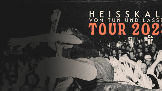 Tour Cover - HEISSKALT Tour 2025 - Person die Stage Diving macht