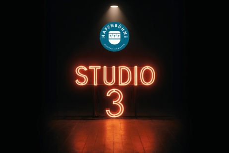 Auf dieser Bühne spielen die Künstlerinnen und Künstler ihre Konzerte