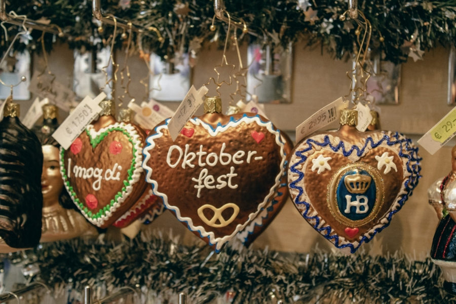 Dirndl und Lederhosen können auch in Hamburg wieder ausgepackt werden: Die Oktoberfestsaison beginnt