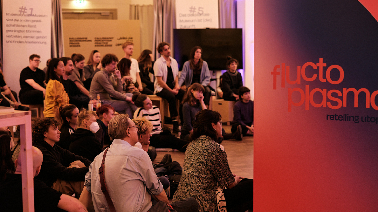 Im Oktober findet unter anderem das fluctoplasma Festival statt: ein Event für Kunst, Diskurs und Diversität
