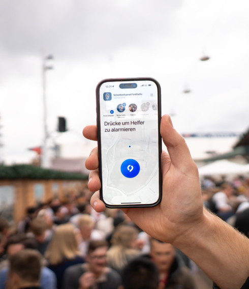 Mit der SafeNow App bekommt man schneller Hilfe auf Knopfdruck