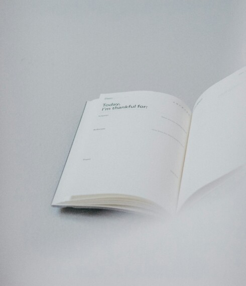 Ein aufgeschlagenes Buch