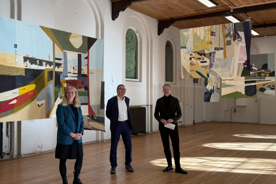Jana Schiedek, Egbert Rühl und Martin Sowinski in der Turnhalle des neuen Standortes im Herzen von St. Pauli