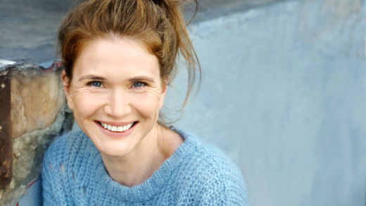 Lisa Hagmeister ist langjähriges Ensemble-Mitglied des Thalia Theaters, im Fernsehen und jetzt in Fatih Akins neuem Kinofilm