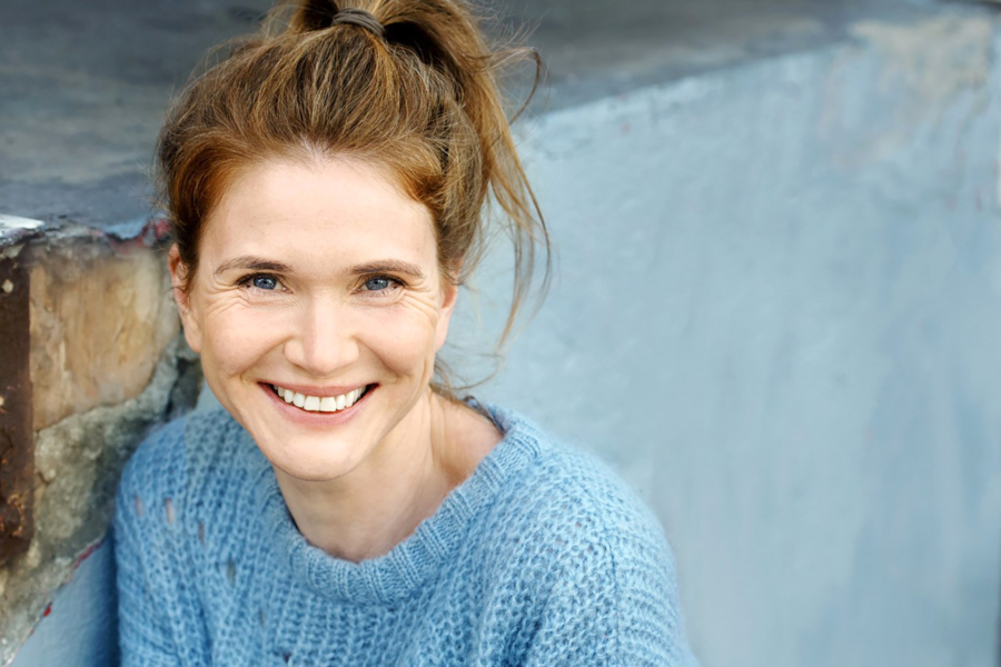 Lisa Hagmeister ist langjähriges Ensemble-Mitglied des Thalia Theaters, im Fernsehen und jetzt in Fatih Akins neuem Kinofilm