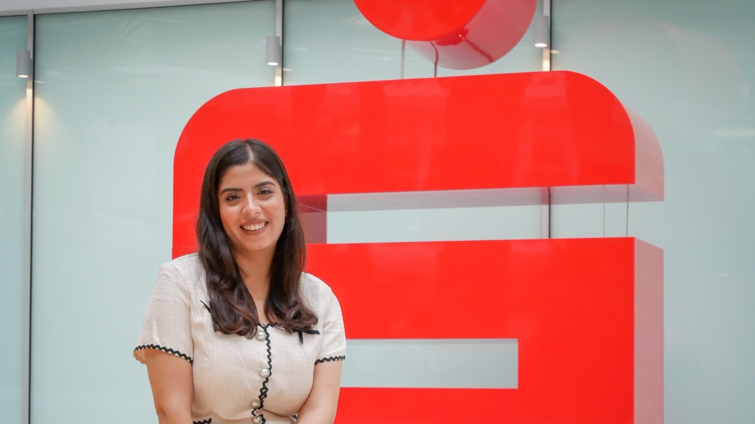 Beratung in der Filiale, Hilfe auf der Straße: Rajika Nagpal engagiert sich für hilfsbedürftige Menschen – unterstützt von der Haspa