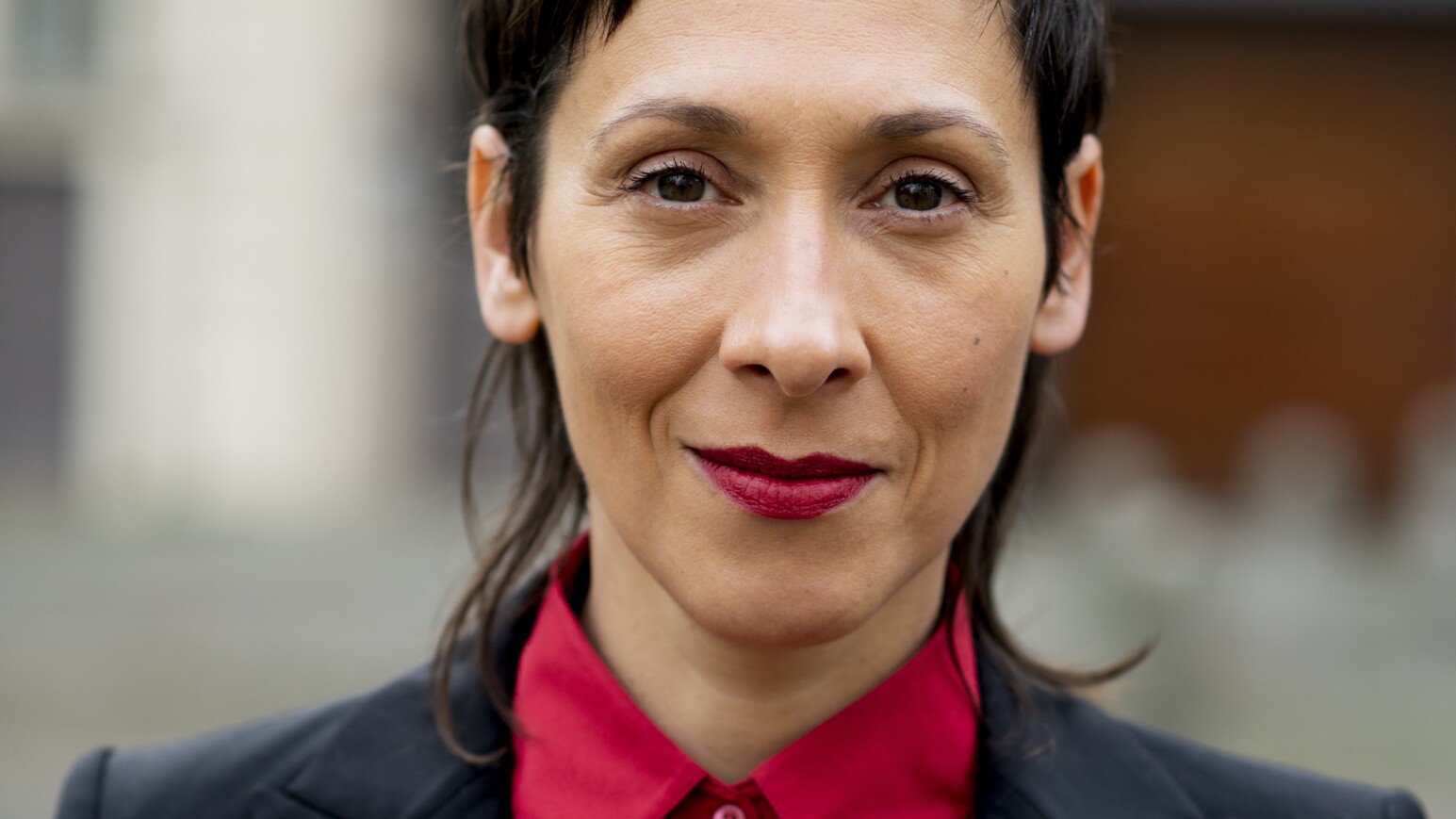 Schauspielerin und Jazzsängerin Jelena Kuljic featuring Kalle Kalima und Christian Lillinger am 17.10. im Oberhafen