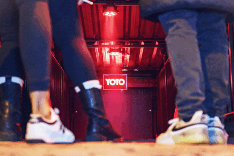 Das YOTO feiert im November 2025 seinen ersten Geburtstag