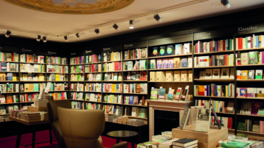 Die größte Buchhandelskette der Stadt besticht mit einer atmosphärischen Filiale nahe Eppendorfer Baum