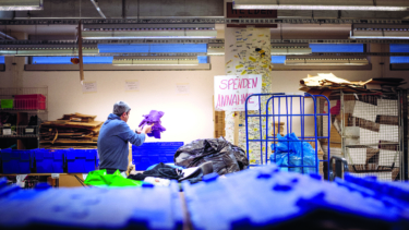 Draußen wird es kalt. Für 3000 obdachlose Menschen in Hamburg deswegen besonders ungemütlich und gefährlich. Spenden kann man unter anderem an den Verein Hanseatic Help