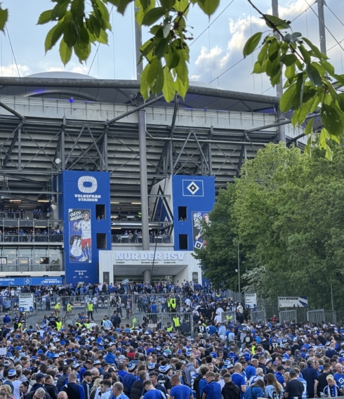 Immer ordentlich Andrang: HSV-Fans kurz vor einem Heimspiel