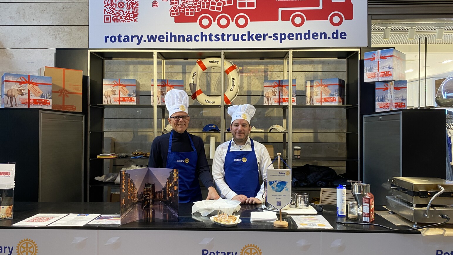 Andreas Hochberger, Präsident des Rotary Clubs Hamburg-International: „Es ist uns eine Herzensangelegenheit vor Weihnachten an all jene zu denken, die Unterstützung benötigen“