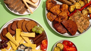 Ob gemütliche Familienfeier oder großes Firmen-Event: veganes Catering kommt in Hamburg an – wie etwa von Die Vegane Fleischerei