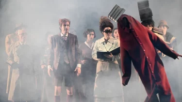 Still aus dem Theaterstück Die Stadt der Träumenden Bücher