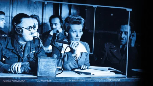 Wanderausstellung über Simultandolmetschen bei den Nürnberger Prozessen im Auswanderermuseum BallinStadt.