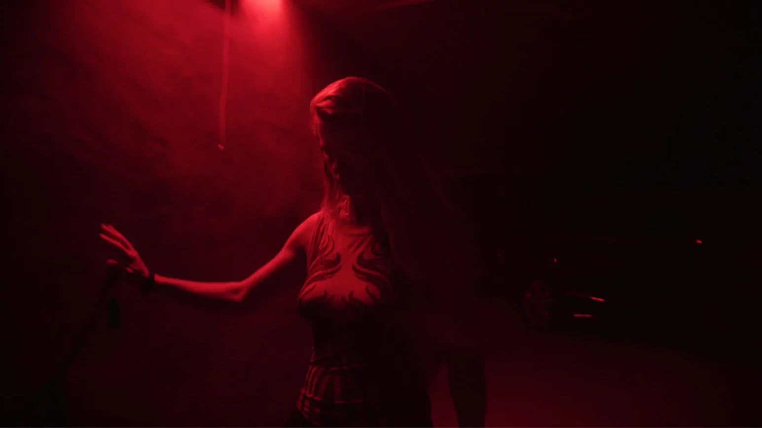 Filmstill aus dem Film MOND von Kurdwin Ayub