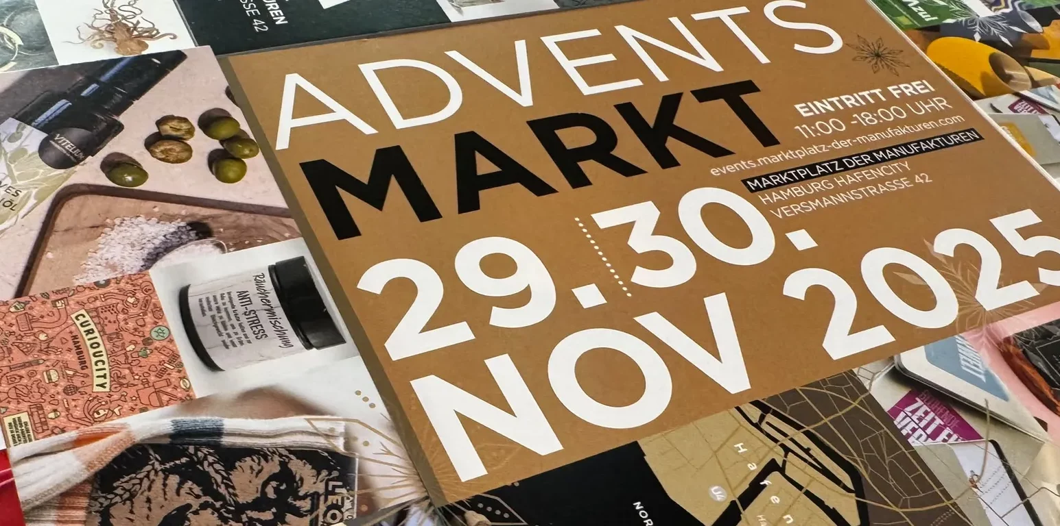 Adventsmarkt am Wasser im Marktplatz der Manufakturen