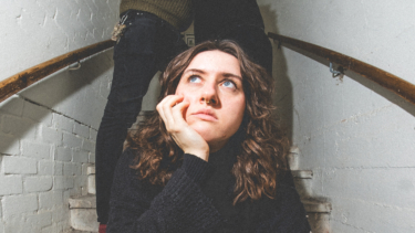 In ersten Singles noch alleine mit Gitarre, heute mit Band auf ihrem Debütalbum zu hören: jule Foto: Alexander Schliephake