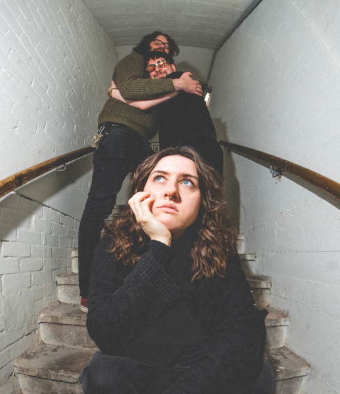 In ersten Singles noch alleine mit Gitarre, heute mit Band auf ihrem Debütalbum zu hören: jule Foto: Alexander Schliephake