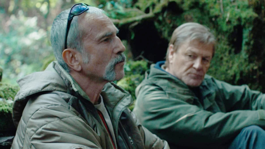 Daniel Day-Lewis und Sean Bean sitzen in „Anemone" beisammen